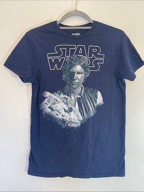 Star Wars T-shirt size small tagless cotton
